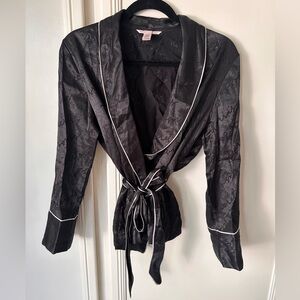 New Without Tags Victoria’s Secret Pajama Wrap Top – Black Satin, Size XS